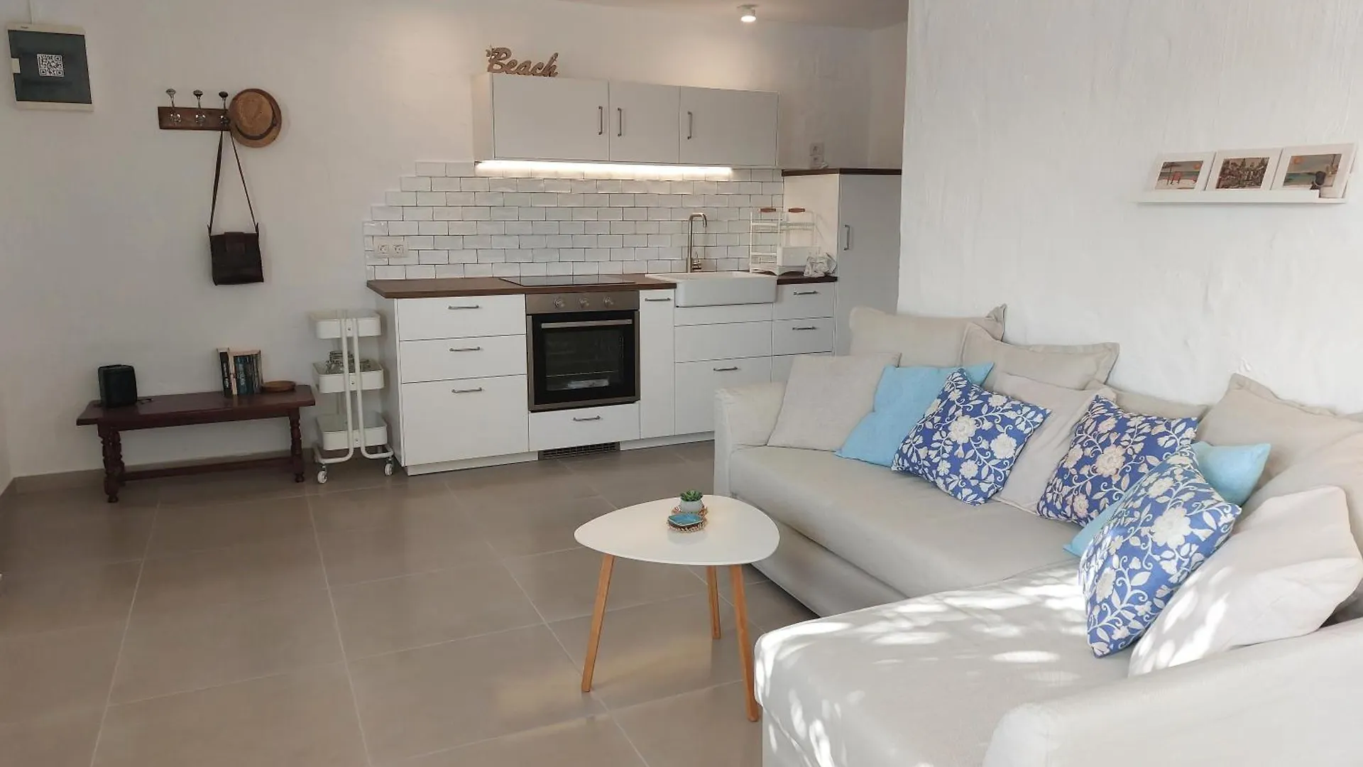 Apartment La Casa Blanca Playa Del Hombre 0*,  Spanien